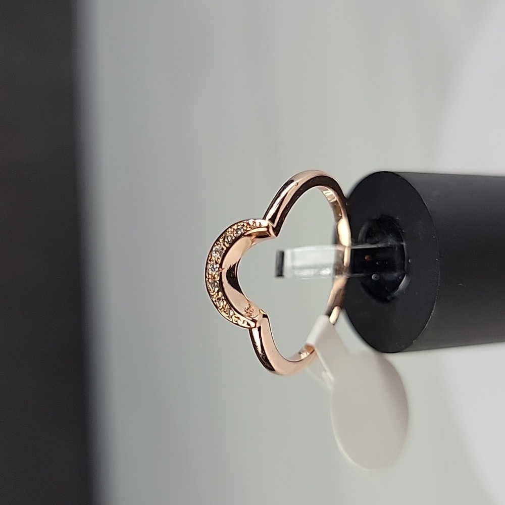 Rose tone Fragrant Jewels Crescent moon ring
